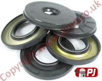 Suzuki GT750 Crank Seal Kit 