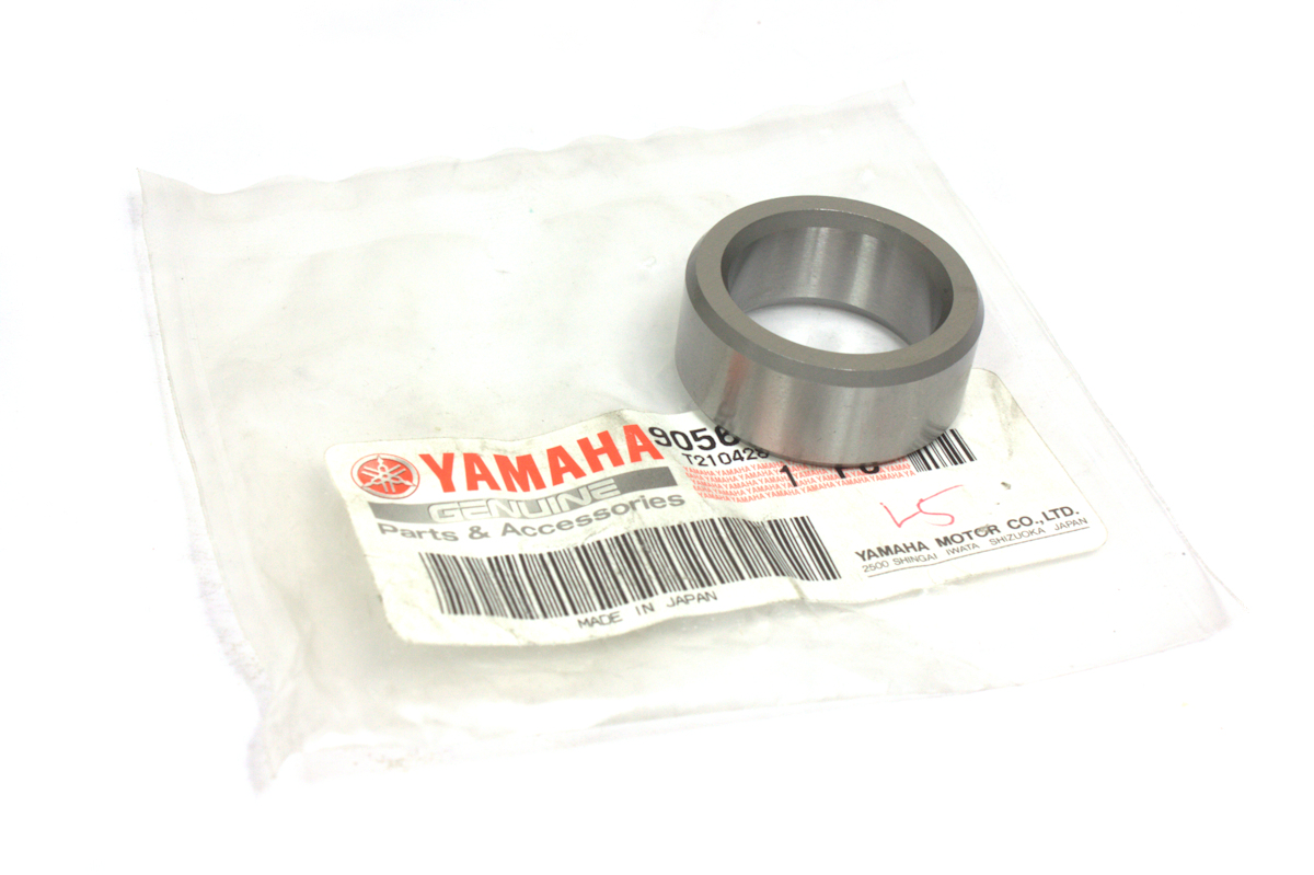 Yamaha RD500 Crank Seal Collar 