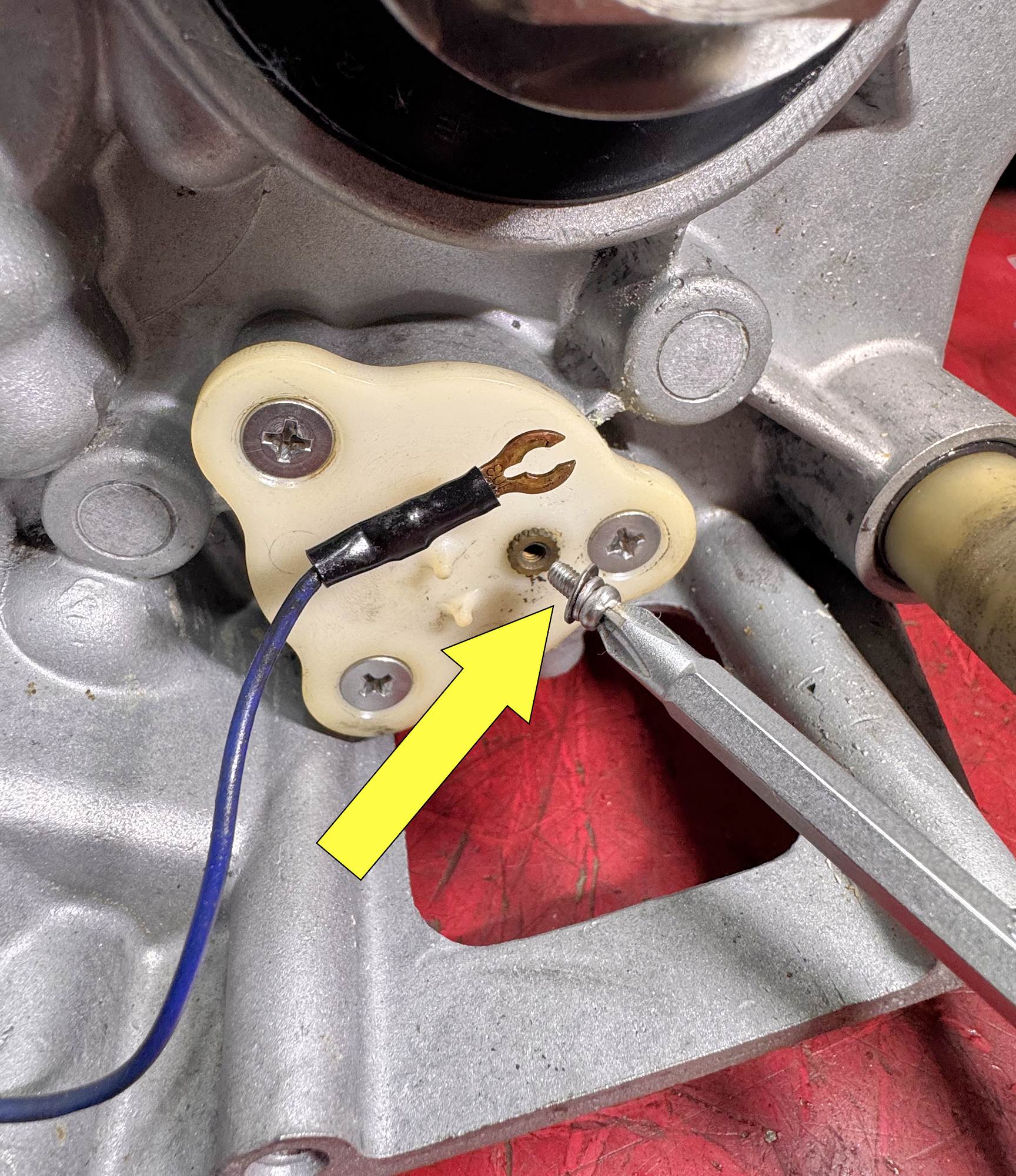 Yamaha RD350 Neutral Wire Terminal Screw 